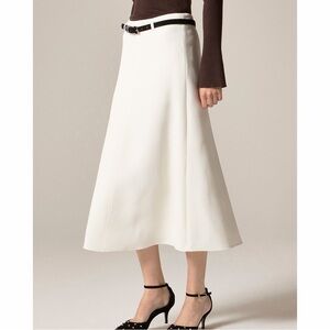 NWT! J Crew - A-line Skirt in Bouclé - Ivory - Size 8